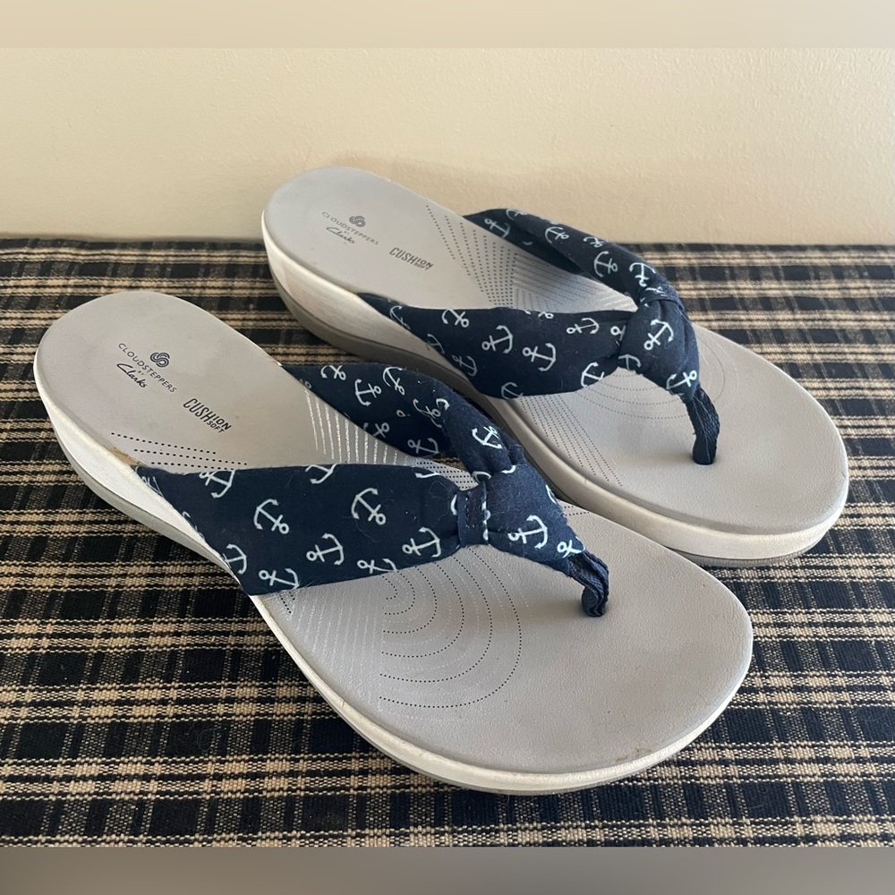 CLARKS Arla Glison Navy Anchors Flip Flops Thong Summer Beach Coastal Comfy #461